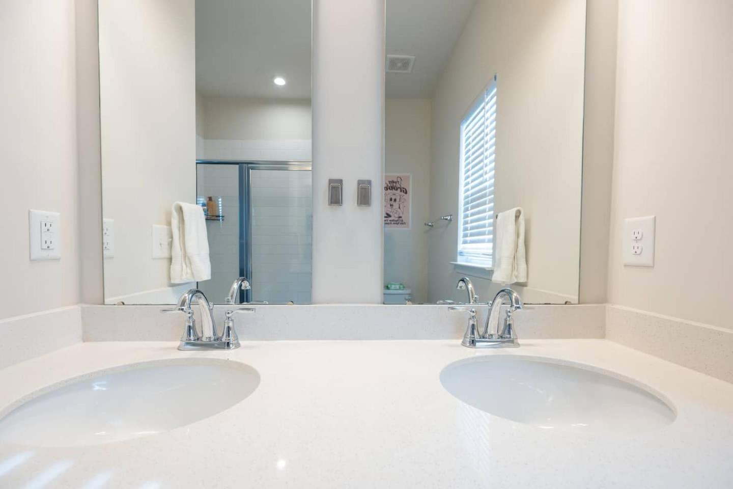 Villa Brand-Newwi-Fipool-Tabledt3Bed Charlotte Exterior foto